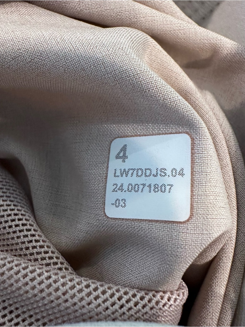 Lululemon Softstreme High-Rise Short, 4" in Bone Size 4 - Picture 7 of 9
